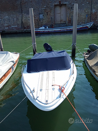 Rio 450 Top con motore Suzuki