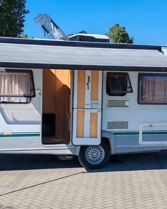 CARAVAN  SUPERACCESSORIATO