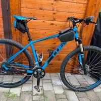 Mountain bike Cube Analog 29