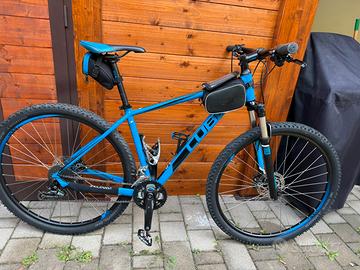 Mountain bike Cube Analog 29