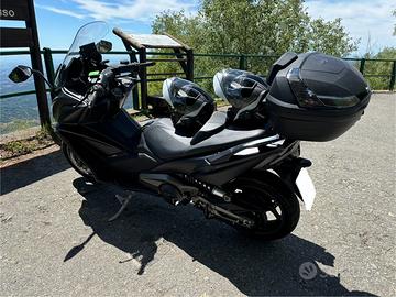 Kymco AK 550 , condizioni perfette