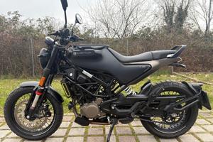 HUSQVARNA SVARTPILEN 125 - 2023