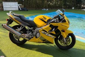 Honda CBR 600 del 2001