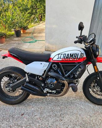 Ducati Scrambler 800 Urban Motard 2022