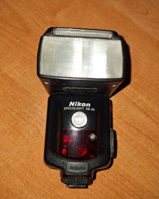 Nikon Speedlight SB-28 - Flash Cobra potente 