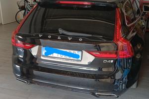 volvo v90  d4  R DESIGN 