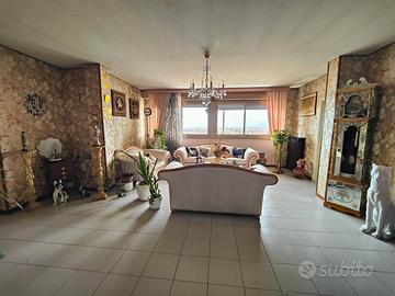 Prestigioso e panoramicissimo 6 vani Via Scobar