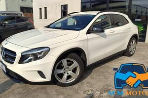MERCEDES-BENZ GLA 200 d Automatic Business