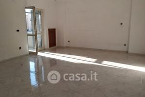 5 vani piano alto luminoso San Giorgio a cremano