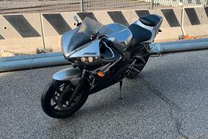 Yamaha YZF R6