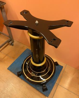 Piedistallo restaurato nero per affettatrice