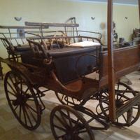 Carrozza antica ben conservata