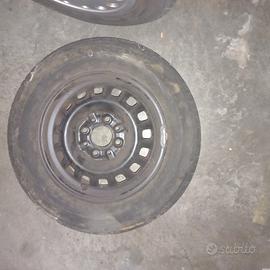 Cerchi in ferro Fiat Uno 1992