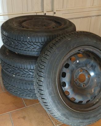 cerchi e gomme 4 stagioni 175/65 R15 84T