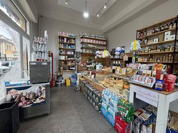Attività / Licenza di 50 m² con 2 locali a Sanremo