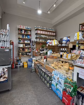 Attività / Licenza di 50 m² con 2 locali a Sanremo