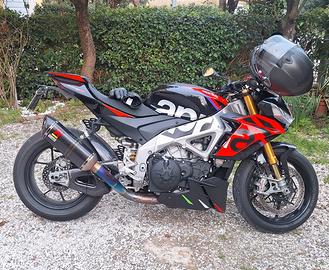Aprilia tuono v4 factory