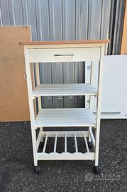 Carrello da cucina con cassetto e ripiani