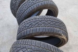235/45 R19 99V Gomme Invernali Dunlop