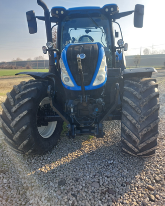 New holland t6 175