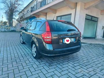 Kia ceed anno 2011 CC 1.4 benzina GPL di casa 