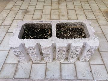 Fioriera rettangolo in cemento e rialzo