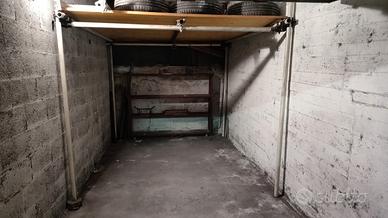 Box auto in Via Castelgomberto