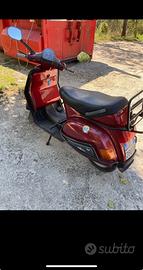 Vespa cosa 200