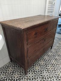 cassettone tre cassetti gambe a spillo