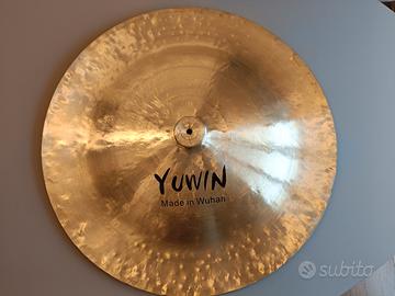 Yuwin Made in Wuhan China 70 cm (27,5")
