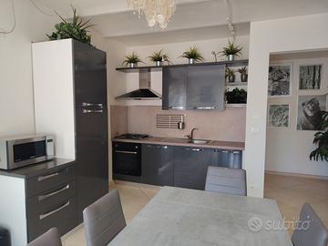 Arredamento completo casa cucina + camere