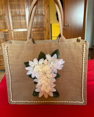 Borsa mare in juta con fiori e perle