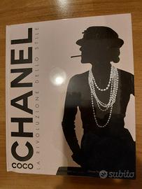 Libro "Chanel - La rivoluzione dello stile"