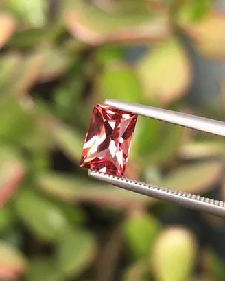 Granato Rodolite salmon naturale 1.59ct