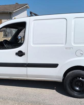 FURGONE FIAT DOBLÒ