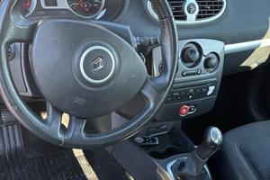 Renault Clio 1.2 16V 5 porte Dynamique