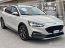 ford-focus-2019-active-1-5-120cv-aut-da-vetrina