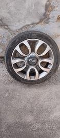 Cerchi in lega e gomme da 17 Fiat 500L