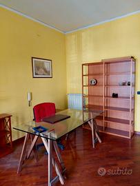 Stanza ufficio in studio legale - casoria centro