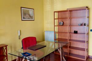 Stanza ufficio in studio legale - casoria centro