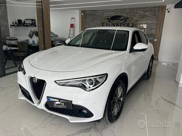 Alfa Romeo Stelvio 2.2 Turbodiesel 180 CV AT8 RWD 