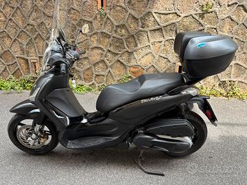 Piaggio Beverly 350 anno 2021 model S nero opaco