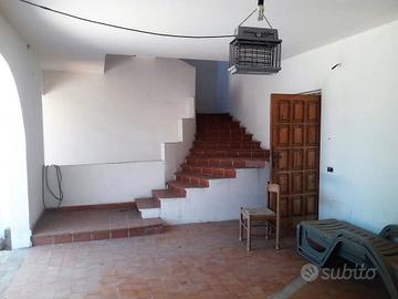 San Sperate, Villa bilivelli indipendente