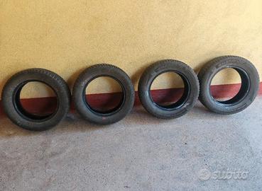 4 gomme invernali Hankook 