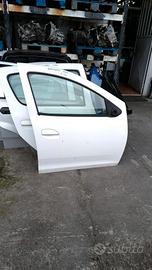 PORTA / PORTIERA USATA ANT. DX DACIA SANDERO 2015
