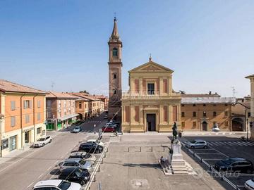 Quadrilocale a piano primo con Cantina e Posto aut