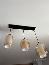 Lampadario moderno a tre sfere di vetro