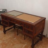 Scrivania stile antico