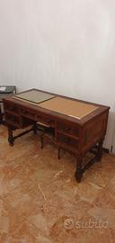 Scrivania stile antico
