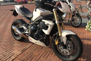 Triumph Street Triple 675